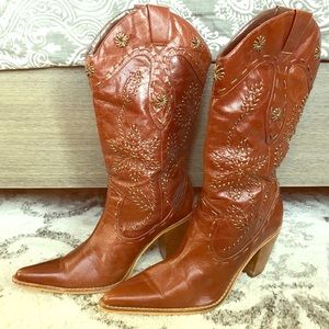Cowgirl style Boots